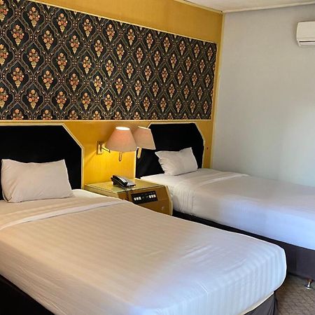 Mas Graha Hotel Pekanbaru Eksteriør billede