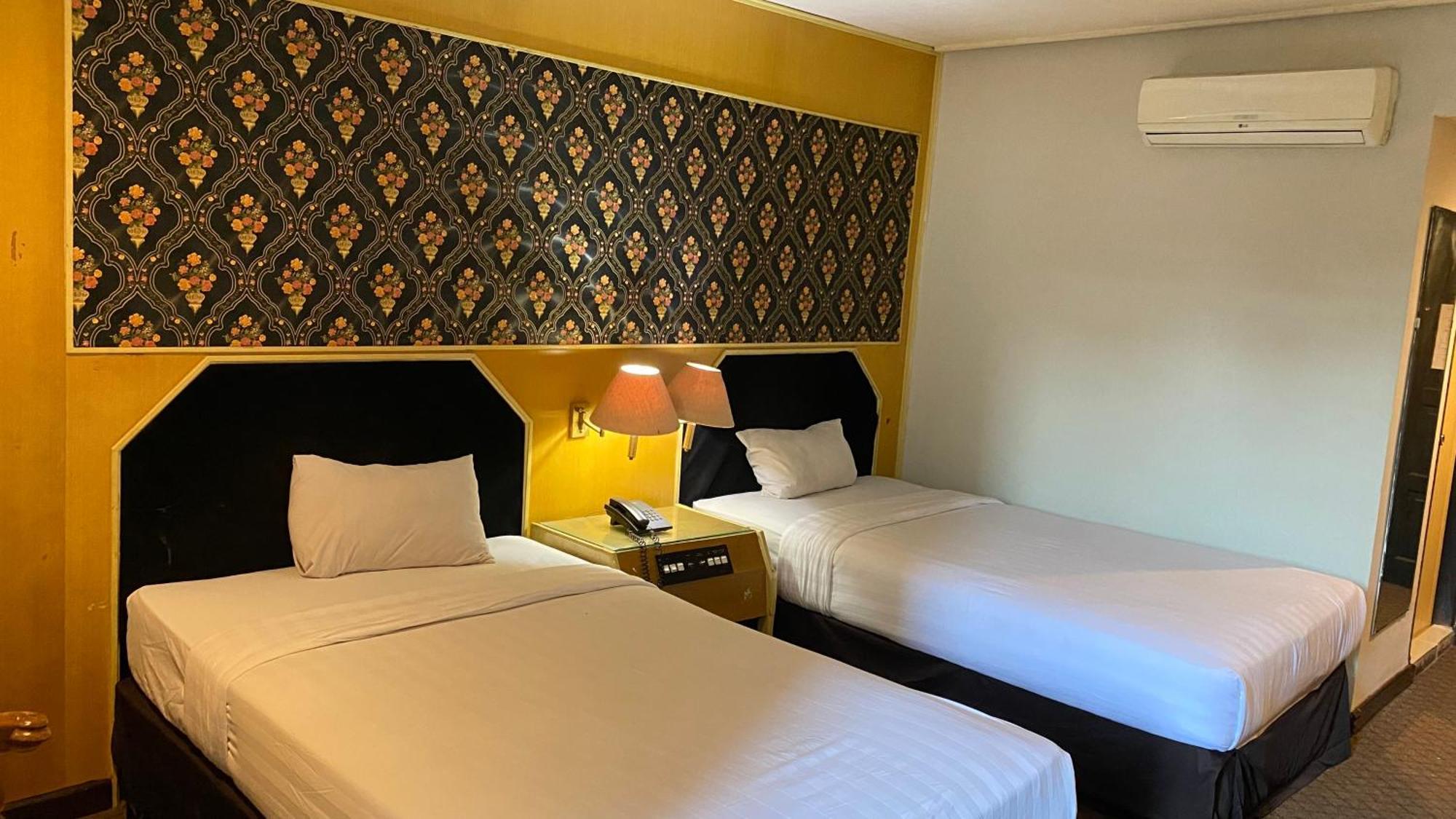 Mas Graha Hotel Pekanbaru Eksteriør billede