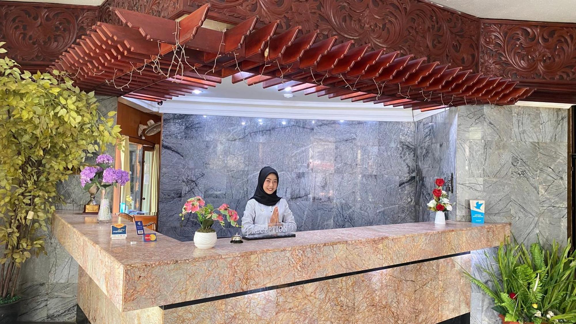 Mas Graha Hotel Pekanbaru Eksteriør billede