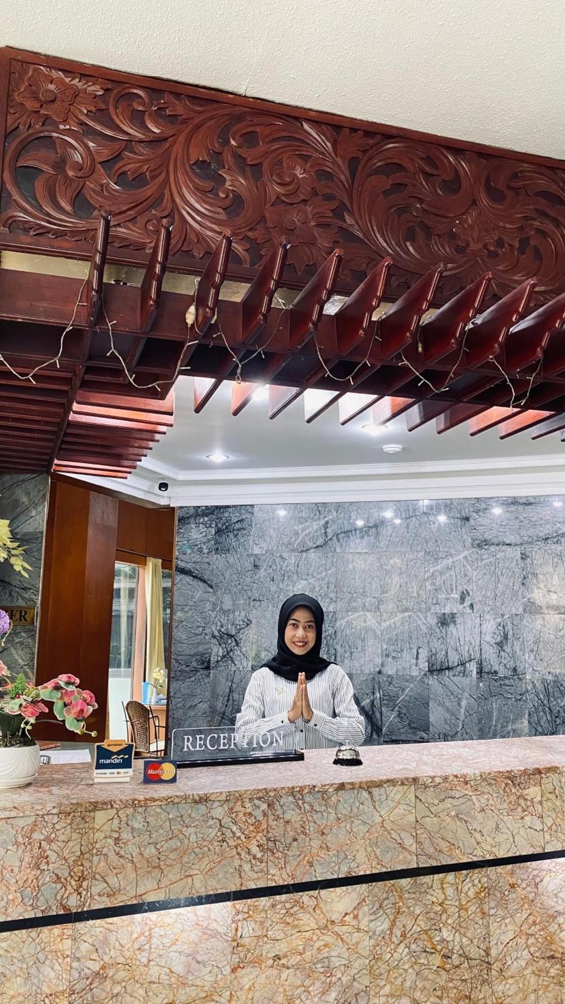Mas Graha Hotel Pekanbaru Eksteriør billede
